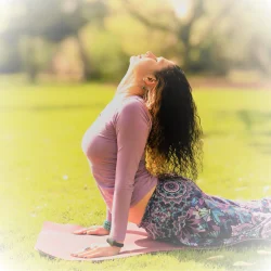 Yoga met Anna Anuttara