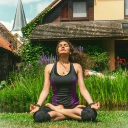 Yoga met Anna Anuttara